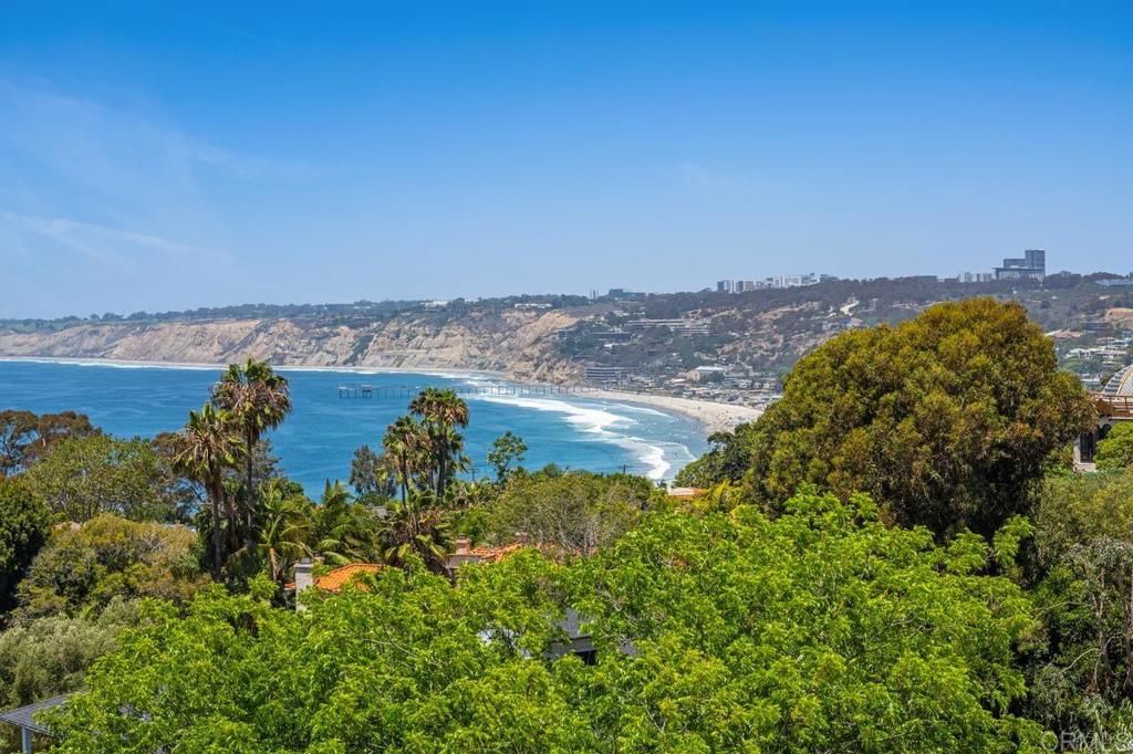Image 24 of property listing at 1420 La Jolla Knoll, La Jolla, CA 92037