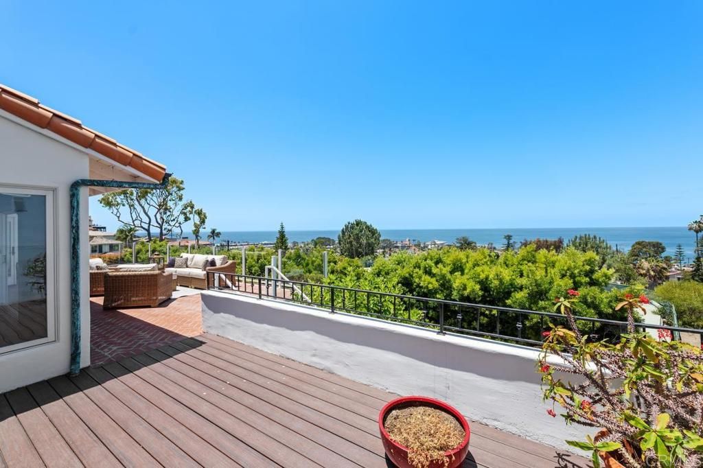 Image 29 of property listing at 1420 La Jolla Knoll, La Jolla, CA 92037