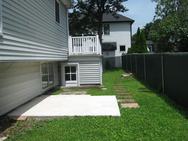 1007 Prairie Lawn Road, Glenview, IL 60025