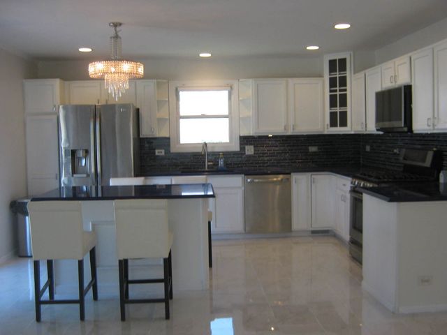 1007 Prairie Lawn Road, Glenview, IL 60025