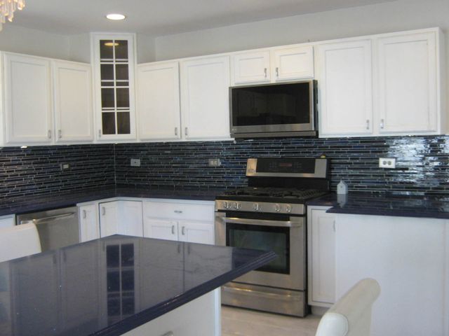 1007 Prairie Lawn Road, Glenview, IL 60025