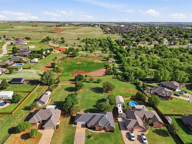 1213 NW Misty Drive, Piedmont, OK 73078