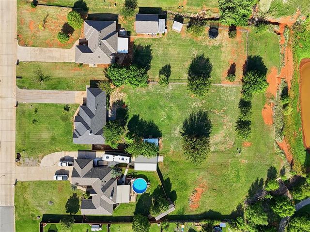 1213 NW Misty Drive, Piedmont, OK 73078