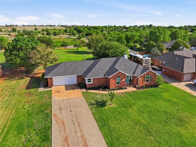 1213 NW Misty Drive, Piedmont, OK 73078