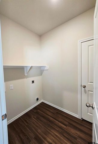 610 Park Central, Chandler, TX 75758