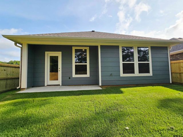 610 Park Central, Chandler, TX 75758