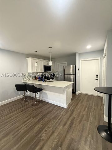 610 SE 2nd Ave L4, Deerfield Beach, FL 33441