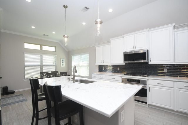 6304 Wood Creek Lane, League City, TX 77573