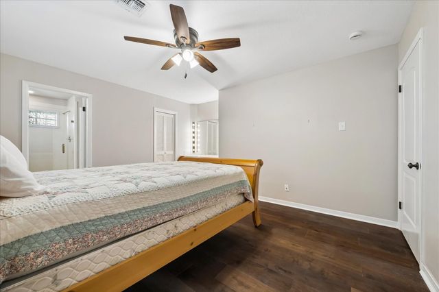 1522 19th Avenue N, Texas City, TX 77590