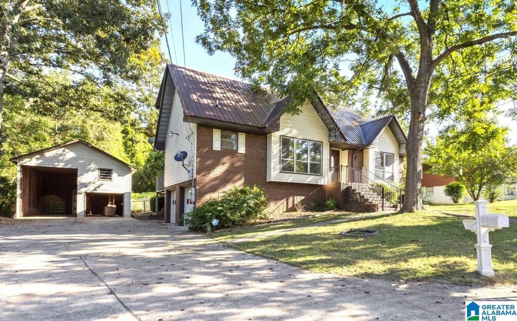 750 7TH PLACE, Pleasant Grove, AL 35127