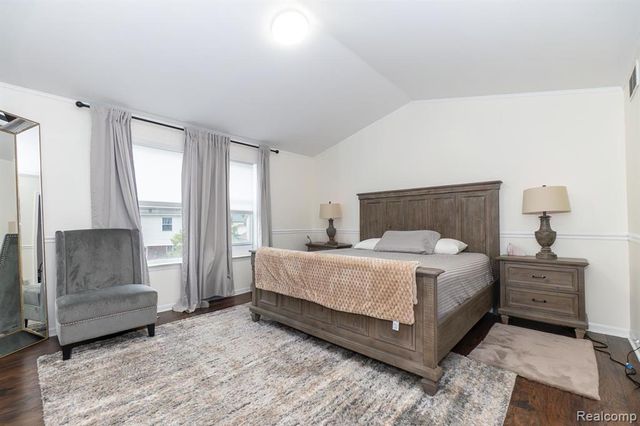 26263 Oakley Court, Brownstown, MI 48174