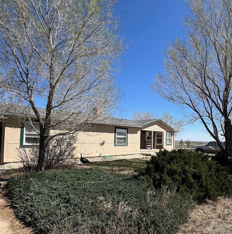 4649 Huajatolla Drive, Colorado City, CO 81019