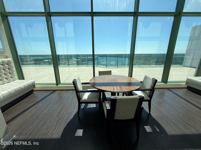 1431 RIVERPLACE Boulevard 1706, Jacksonville, FL 32207
