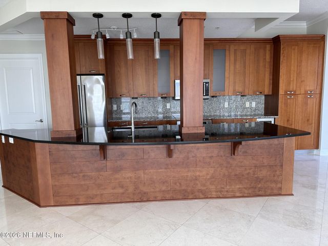 1431 RIVERPLACE Boulevard 1706, Jacksonville, FL 32207