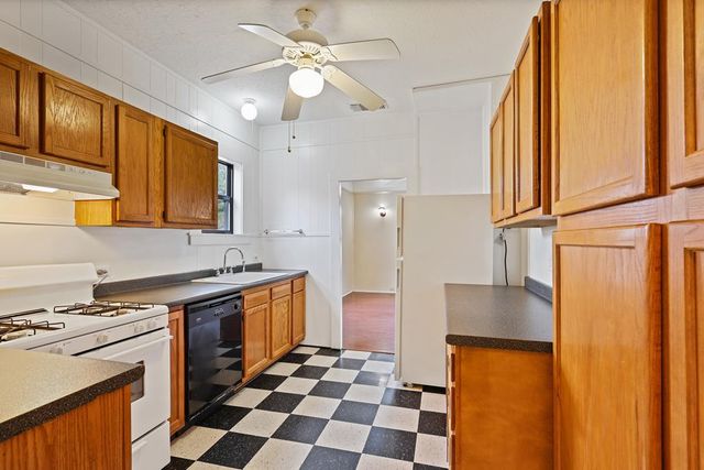 811 N 7th St, Alpine, TX 79830