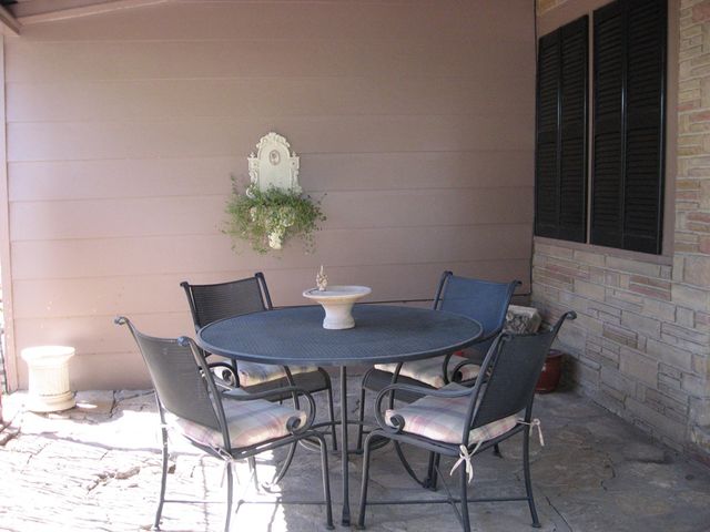 811 N 7th St, Alpine, TX 79830