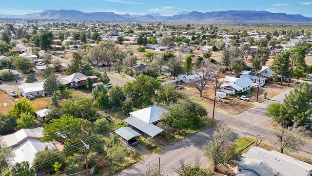 811 N 7th St, Alpine, TX 79830