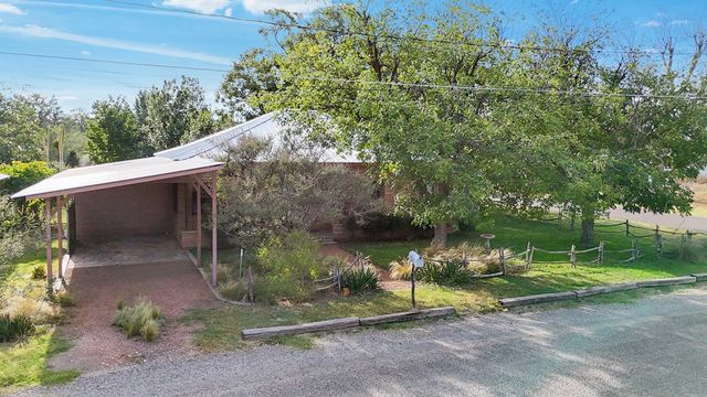 811 N 7th St, Alpine, TX 79830