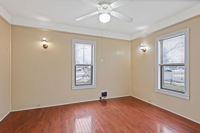 811 N 7th St, Alpine, TX 79830