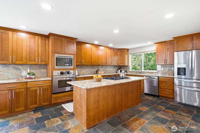 6341 121st Avenue SE, Bellevue, WA 98006