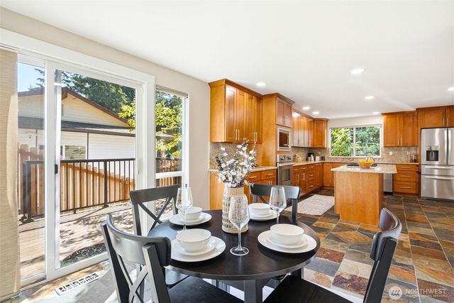 6341 121st Avenue SE, Bellevue, WA 98006