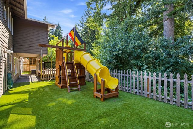 6341 121st Avenue SE, Bellevue, WA 98006