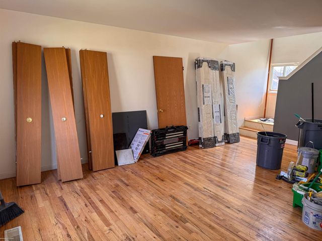 8764 Kaltz Avenue, Center Line, MI 48015