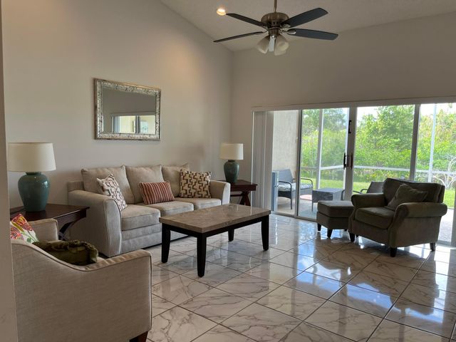 21105 Via Solano, Boca Raton, FL 33433