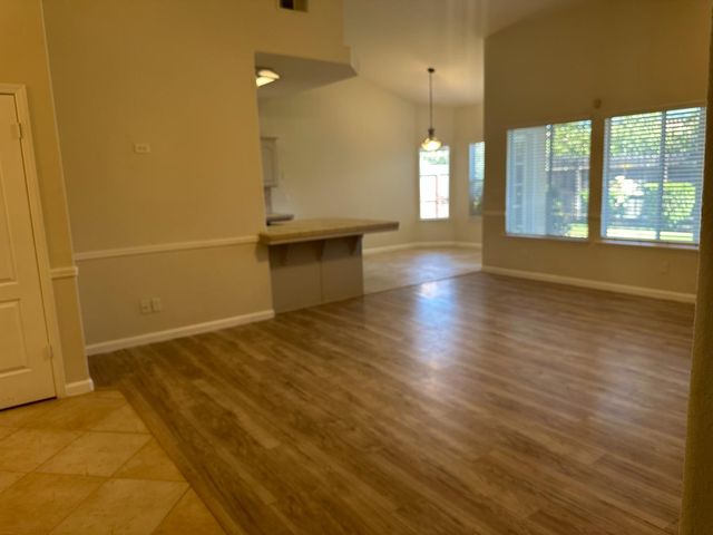 2523 E Cole, Fresno, CA 93720