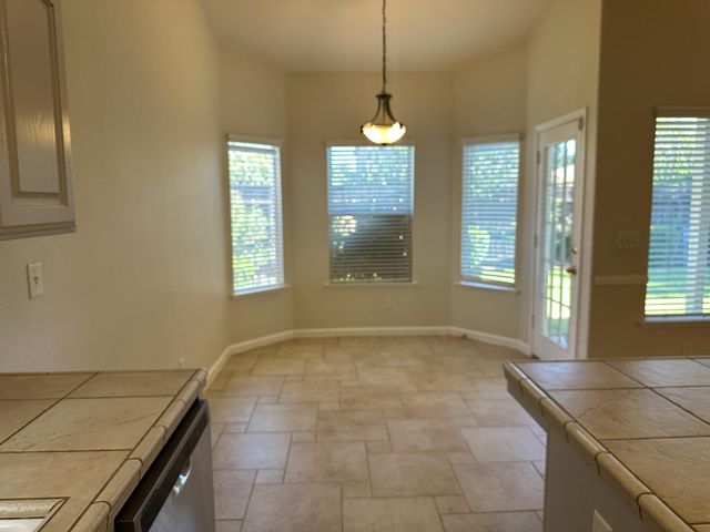 2523 E Cole, Fresno, CA 93720
