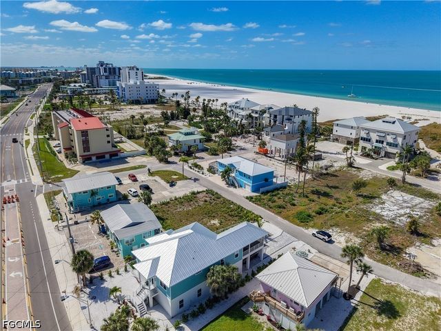 6081 Shelby LN, Fort Myers Beach, FL 33931