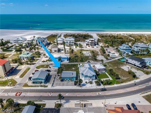 6081 Shelby LN, Fort Myers Beach, FL 33931