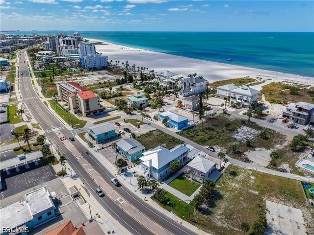 6081 Shelby LN, Fort Myers Beach, FL 33931