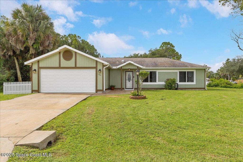 1384 Serenade Street NW, Palm Bay, FL 32907