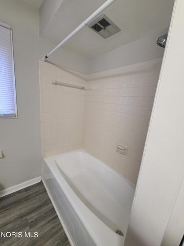 5544 Cresthaven Lane, Toledo, OH 43614
