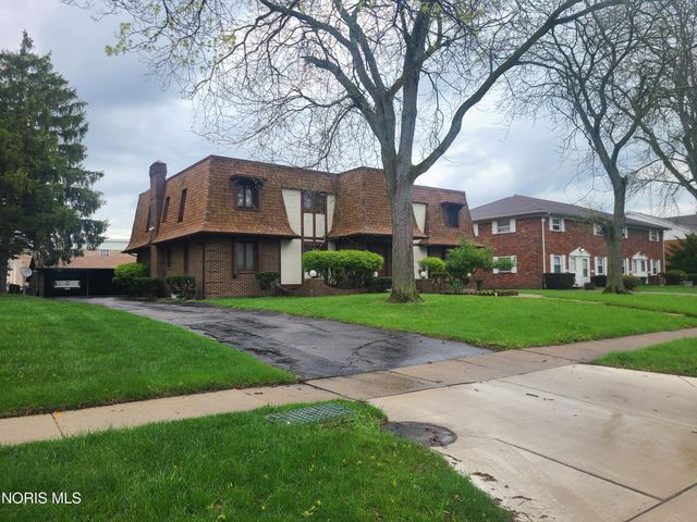 5544 Cresthaven Lane, Toledo, OH 43614