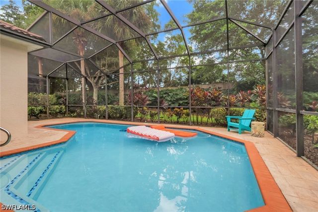 8816 Ventura WAY, Naples, FL 34109