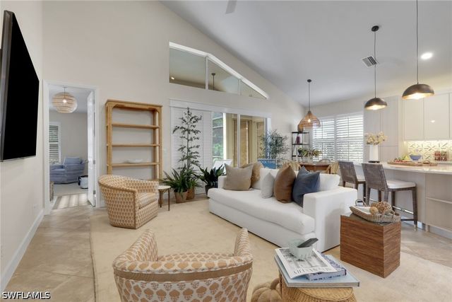 8816 Ventura WAY, Naples, FL 34109