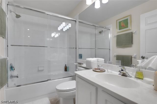 8816 Ventura WAY, Naples, FL 34109
