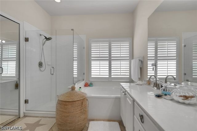 8816 Ventura WAY, Naples, FL 34109