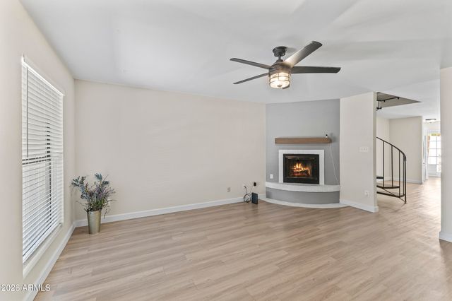 1425 E DESERT COVE Avenue 15, Phoenix, AZ 85020