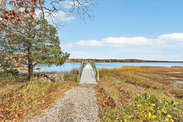 140 Summersea Road, Mashpee, MA 02649