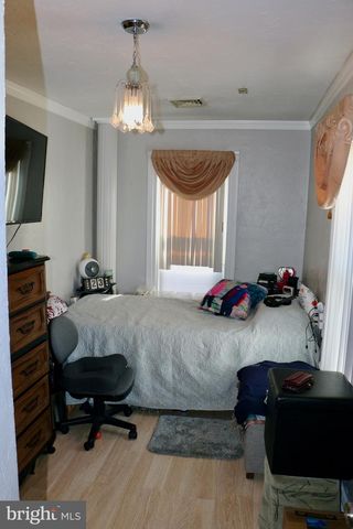 87 E FRANKLIN ST, Ephrata, PA 17522