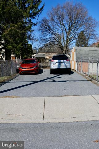 87 E FRANKLIN ST, Ephrata, PA 17522