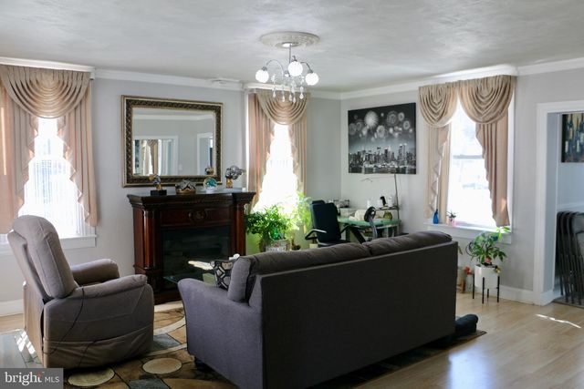 87 E FRANKLIN ST, Ephrata, PA 17522