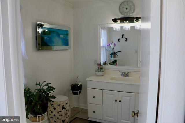 87 E FRANKLIN ST, Ephrata, PA 17522