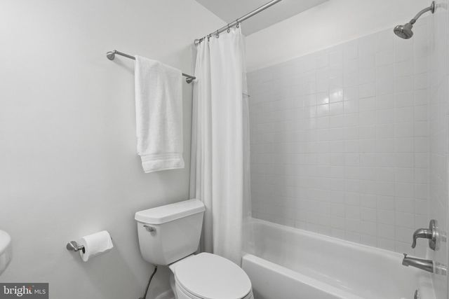 11570 WOODHOLLOW CT, Reston, VA 20191
