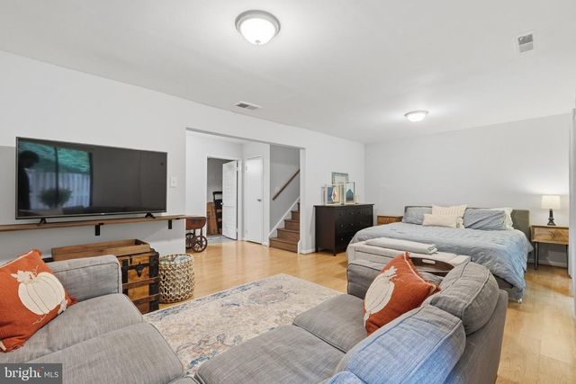 11570 WOODHOLLOW CT, Reston, VA 20191
