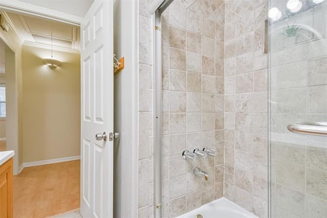 108 Dolphin Avenue, Galveston, TX 77550