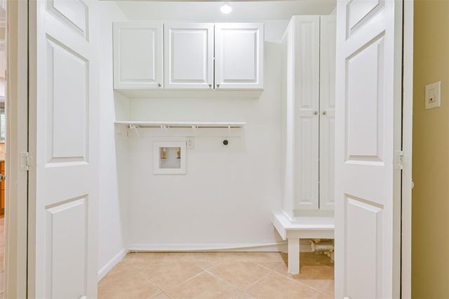 108 Dolphin Avenue, Galveston, TX 77550